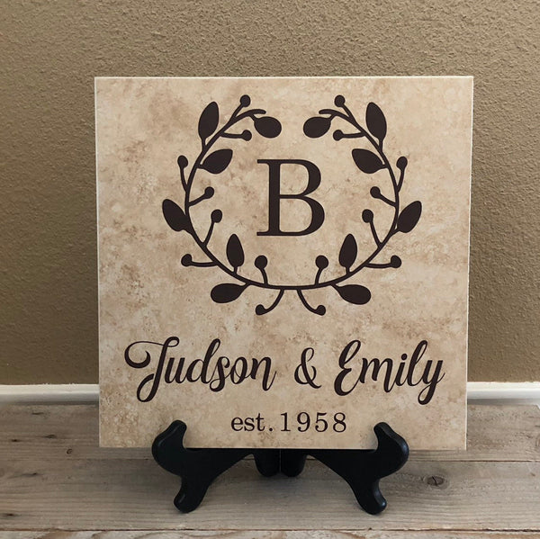 12x12 Letter in Wreath First Names Personalized Tile